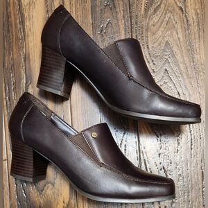 Thom McAn 7W Brown Leather Square Heel